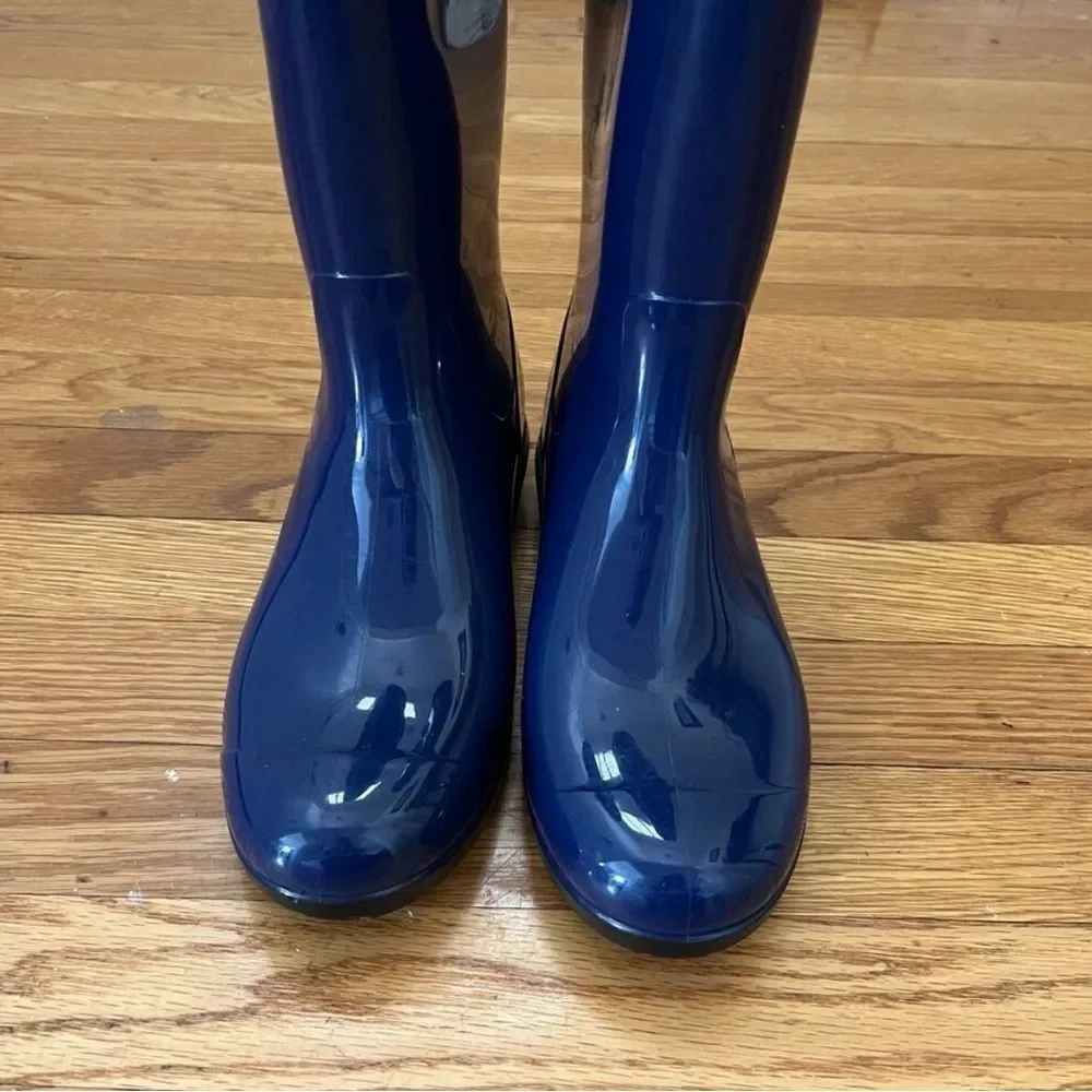 UGG Sienna Matte Blue Rain Boots Women’s 7 Waterproof Weather Core Gorpcore